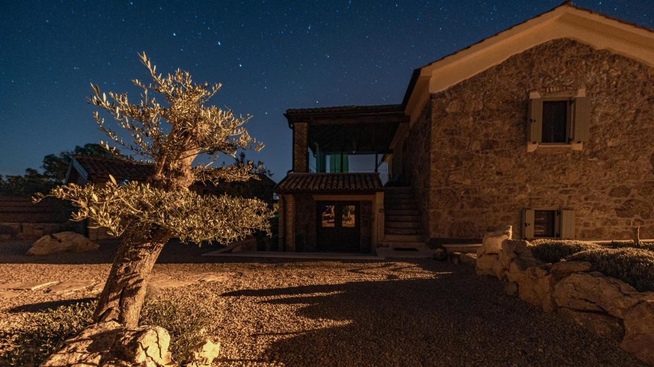 Villa Campiello heated pool Vrbnik Esterno foto
